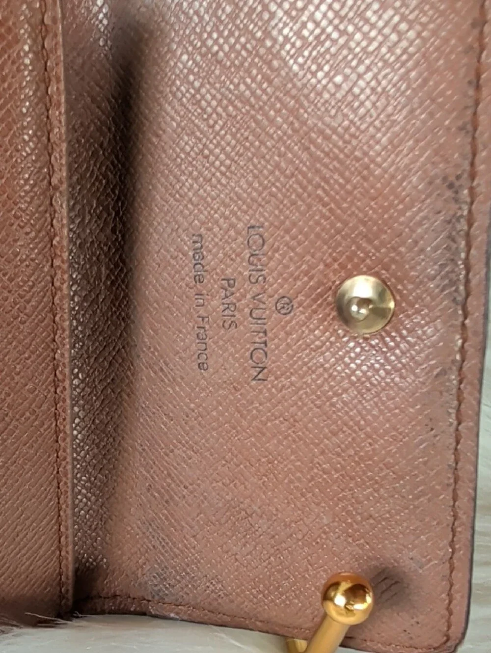Authentic Louis Vuitton Monogram Compact Snap Wallet in Brown and Gold - Picture 7 of 9